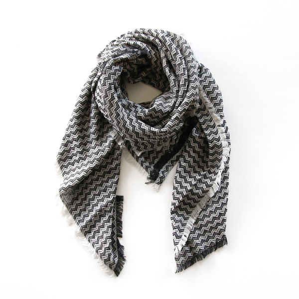 BLACKクラシック・ジグザグスカ-フ・画像