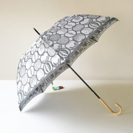 ホワイト×ブラック晴雨兼用長傘 FRUKTLADA・画像