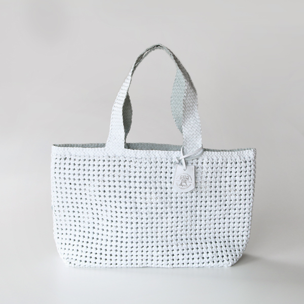 WHITE【コインパ-スキットプレゼント対象】GOAT メッシュバッグ L・画像