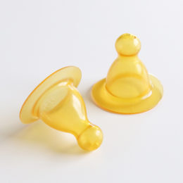 ニップル2個入（6ヶ月-）ミルクボトル2本セット・画像