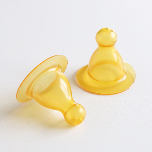 ニップル2個入（6ヶ月-）ミルクボトル2本セット・画像