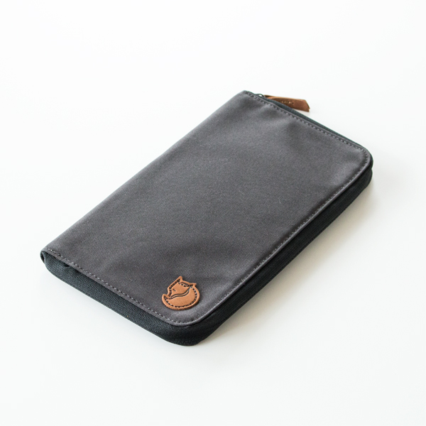 DARK GREYトラベルウォレット・画像