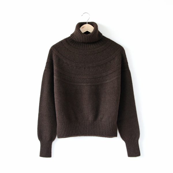 DARK BROWNヤク オフタ-トル ヨ-クレ-ス柄ニット・画像