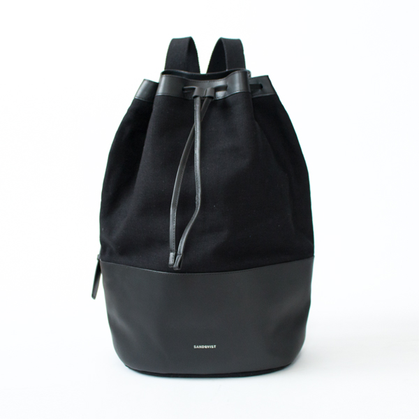 BLACKリュック GITA・画像