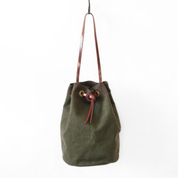 OLIVESOC×SCCコラボ バケットバッグ MEDIUM・画像