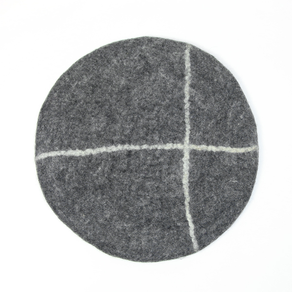 プラス・グレ-フェルトのチェアパッド・画像