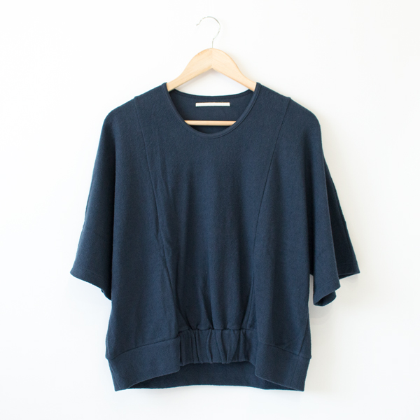 NAVY BLUEブラッシュ天竺プルオ-バ-・画像