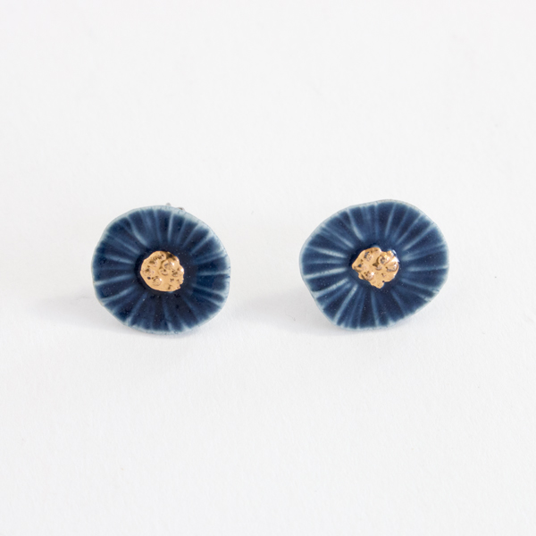 藍ピアス かれん・画像