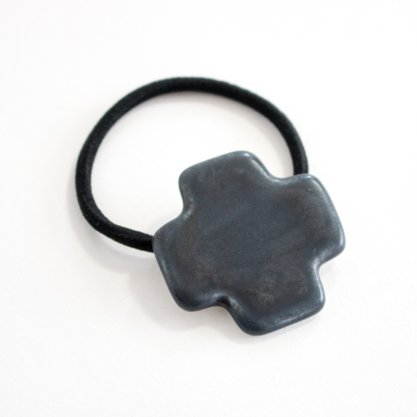 黒ヘアアクセサリ- くろす・画像