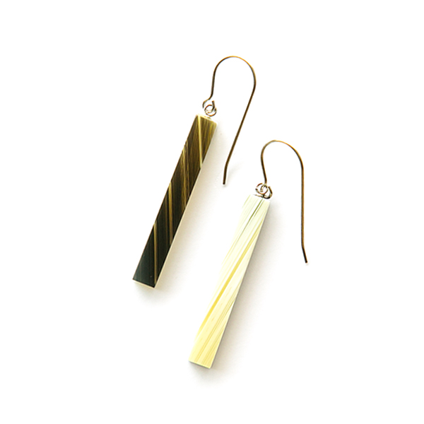 386-Aピアス STICK・画像