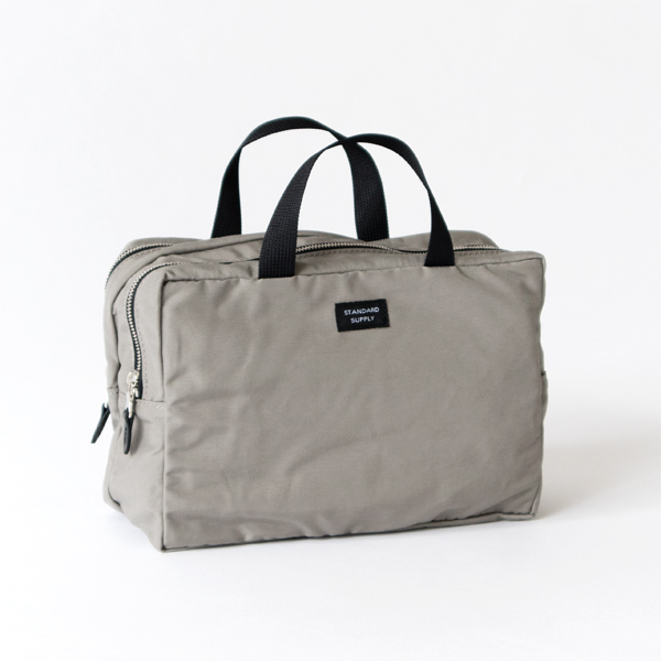 GREY2R SQUARE POUCH L・画像