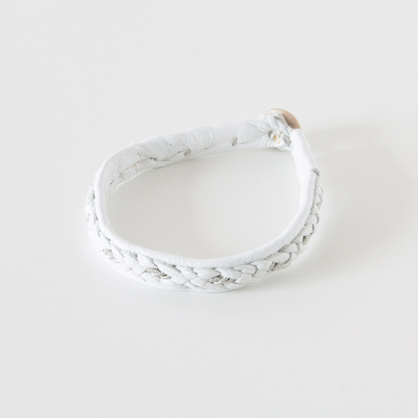 WHITEブレスレット B17・画像