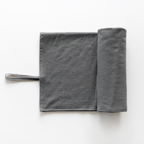 DARK GREYロ-ルストラップ付きタオル・画像