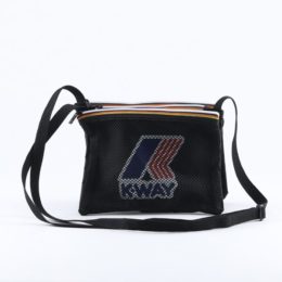 Black3ポケットポ-チ CHLOE・画像