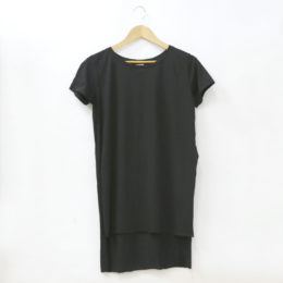 NEROスリット入りTシャツ・画像