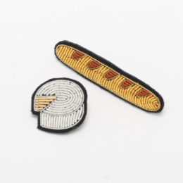 baguette + camembertブロ-チ ギフトボックス・画像