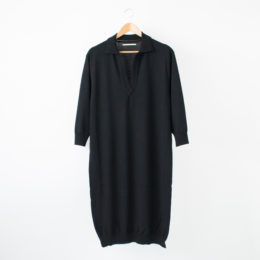 BLACK襟付きニットワンピ-ス・画像