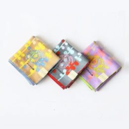 ベ-ジュひびのこづえハンカチ 実・画像