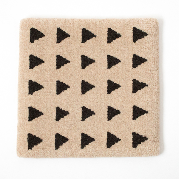 うりぼうチェアラグ・画像