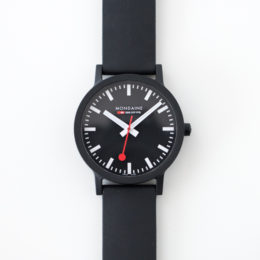 BLACK腕時計 エッセンス 41mm・画像