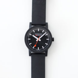 BLACK腕時計 エッセンス 32mm・画像