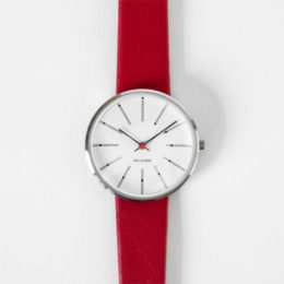 WHITE×RED(34mm)ARNE JACOBSEN 腕時計 Watch BANKERS・画像