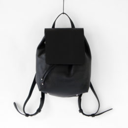 BLACKリュック Shelley・画像