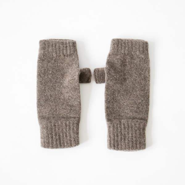 GREY BEIGEア-ムウォ-マ-・画像