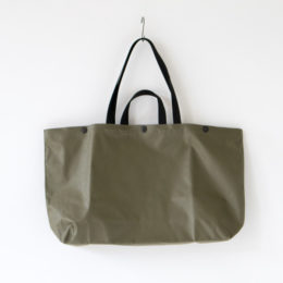 OLIVECOATED CANVAS GEAR TOTE・画像