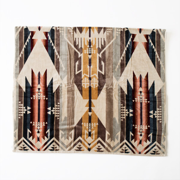 WHITE SANDSタオルブランケット（102×178）Oversized Jacquard Towels・画像