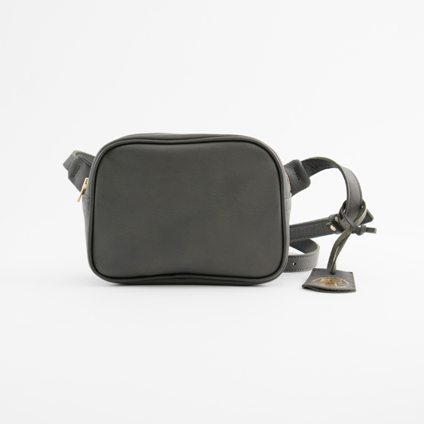 GOOSE GREY【コインパ-スキットプレゼント対象】別注タンニンゴ-ト ミニチェストバッグ・画像
