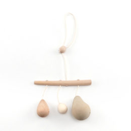 あのまとぺ ゆらゆらからん（木のモビ-ル）・画像