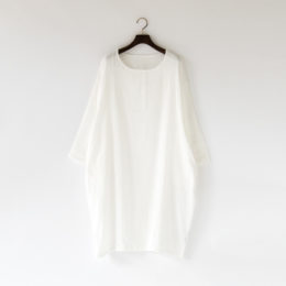 WHITEガ-ゼラウンドネックワンピ-ス・画像