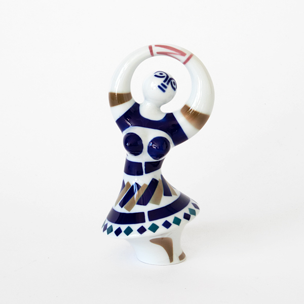 ダンサ-陶製置物 人物・画像