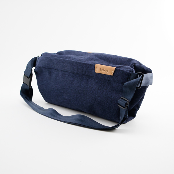 INK BLUESling（ボディバッグ）・画像