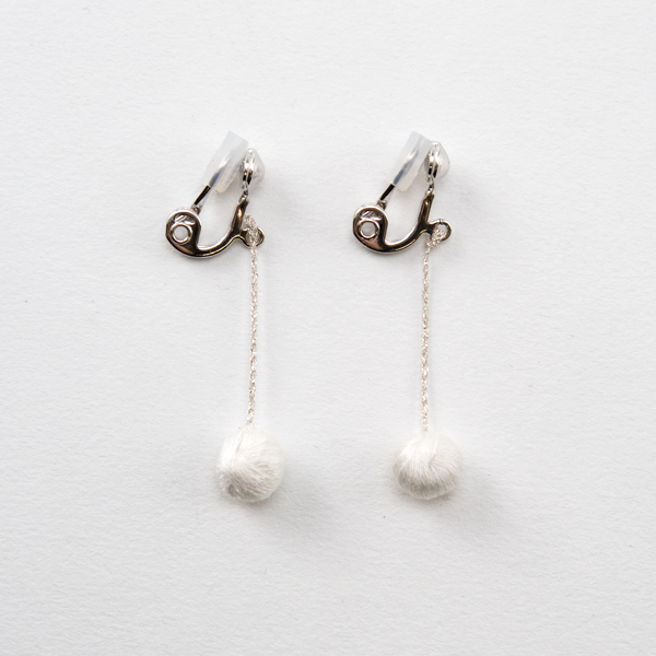 ホワイトスフィア チェリ- イヤリング・画像