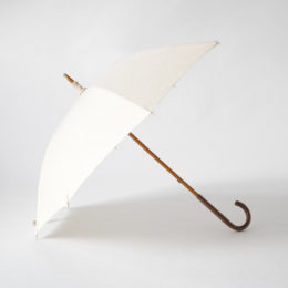 リネンダンガリ-日差しを楽しむ、閉じても美しい日傘・画像