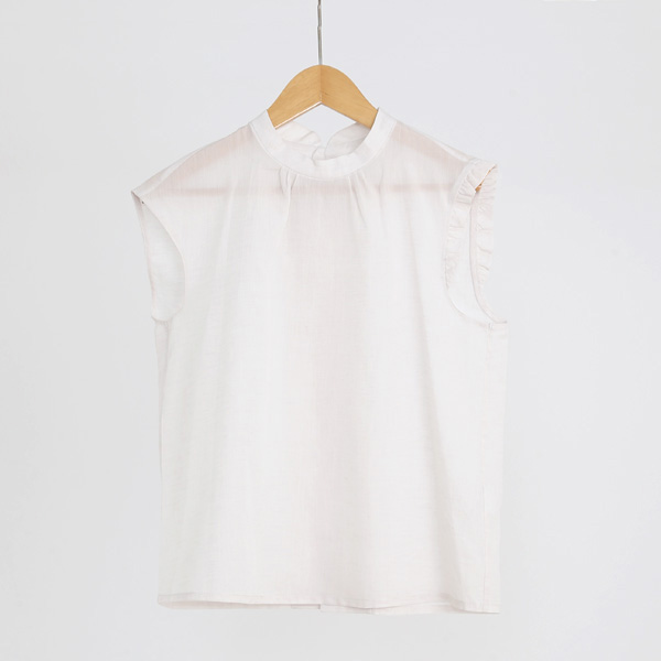 エクリュtraveller ノ-スリ-ブブラウス・画像