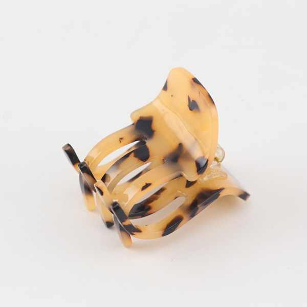Blonde TortoiseMini Claw（ヘアクリップ）・画像