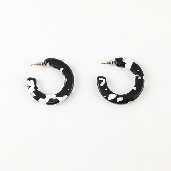 Noirピアス Kate Hoops・画像