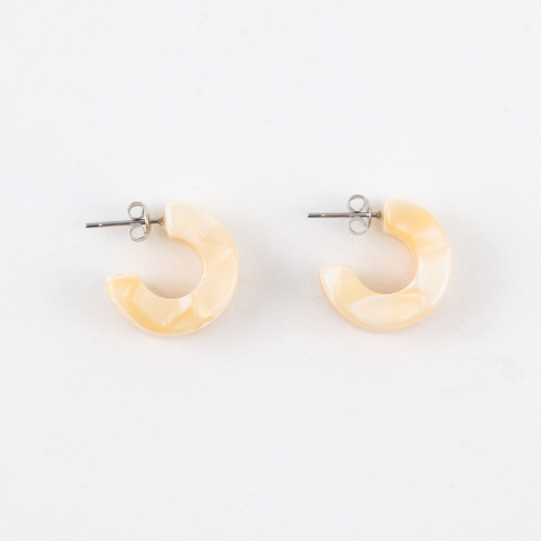 Ivoryピアス Muse Hoops・画像