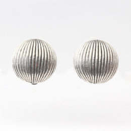 3676 Silverイヤ-クリップ・画像