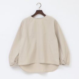 SMOKEプルオ-バ- ブラウス・画像