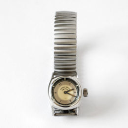 クオ-ツホワイトダイヤル QMD09C・画像