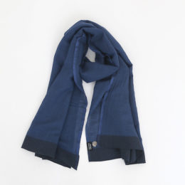 LAPIS BLUEフェザ-ライトスカ-フ・画像