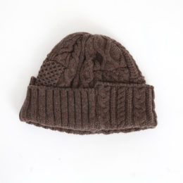 BROWNニットキャップ rino・画像