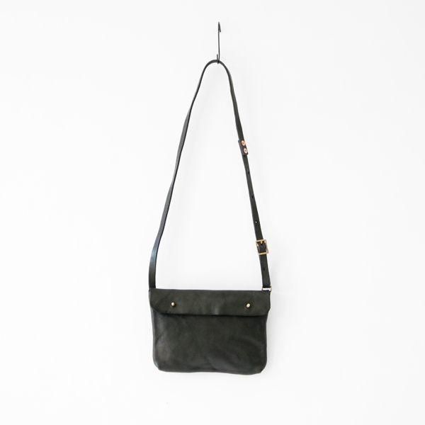 OD MILITARYレザ-ショルダ-バッグ LUUKU・画像