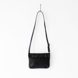 CHARCOAL BLACKレザ-ショルダ-バッグ LUUKU・画像