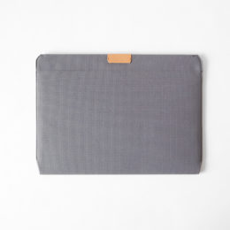 15インチ ライトグレ-PCケ-ス ラップトップスリ-ブ・画像