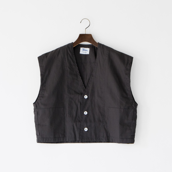 Charcoalクロップドベスト・画像